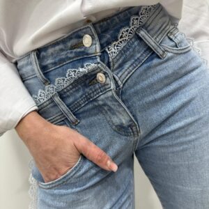 Jean Sierra Dentelle