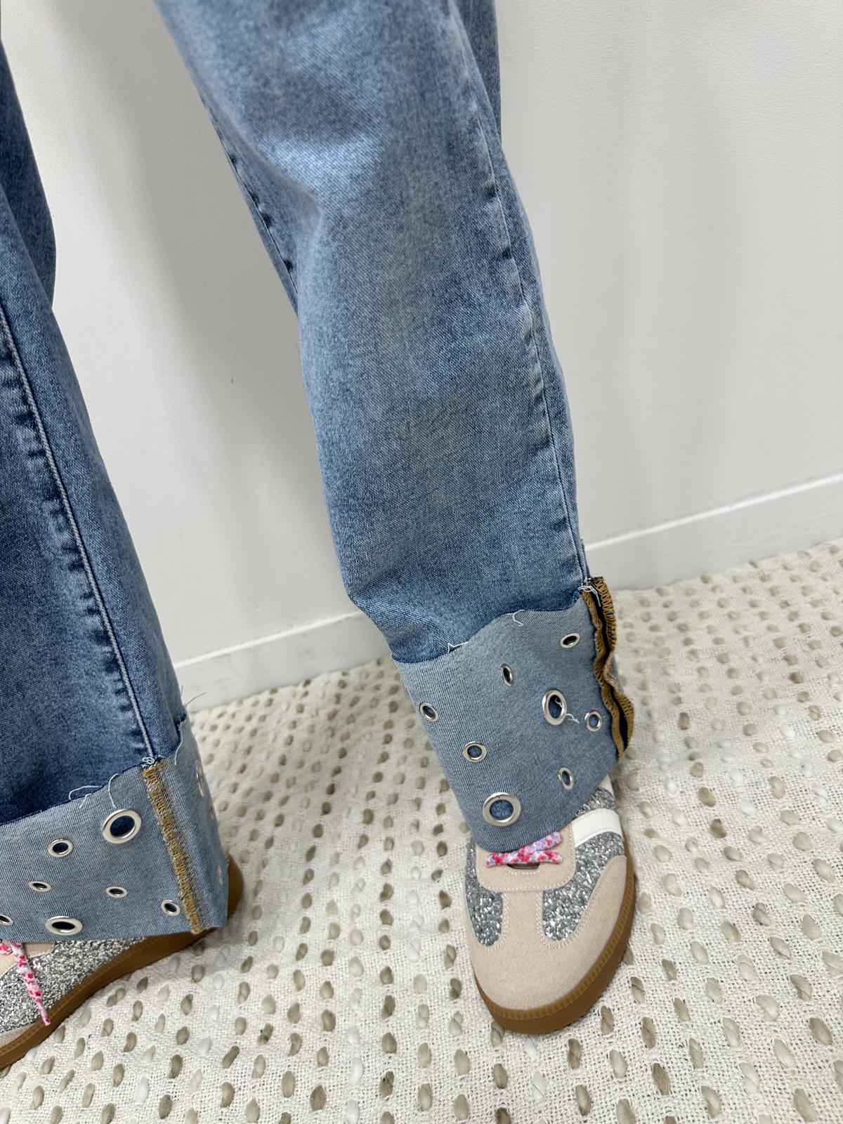 Jean Revers Oeillets