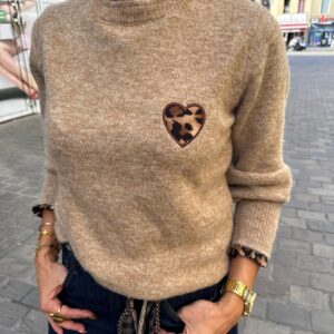 Pull Coeur Léopard Camel