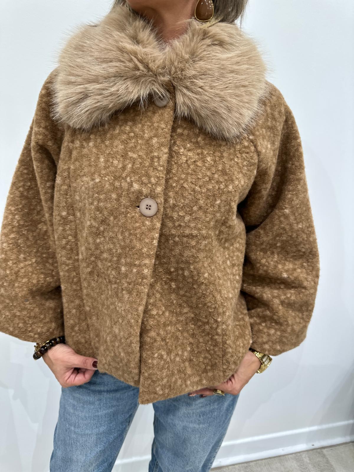 Veste Camel Col Fausse Fourrure – Solene