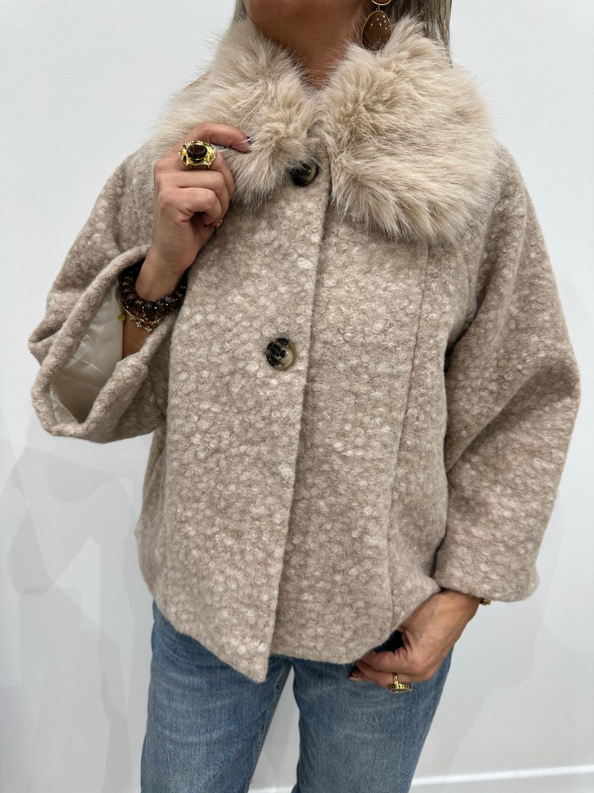 Veste Beige Col Fausse Fourrure – Solene