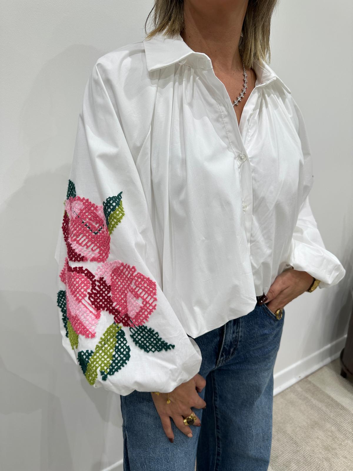 Chemise Blanche Brodée Fleurs – Alba