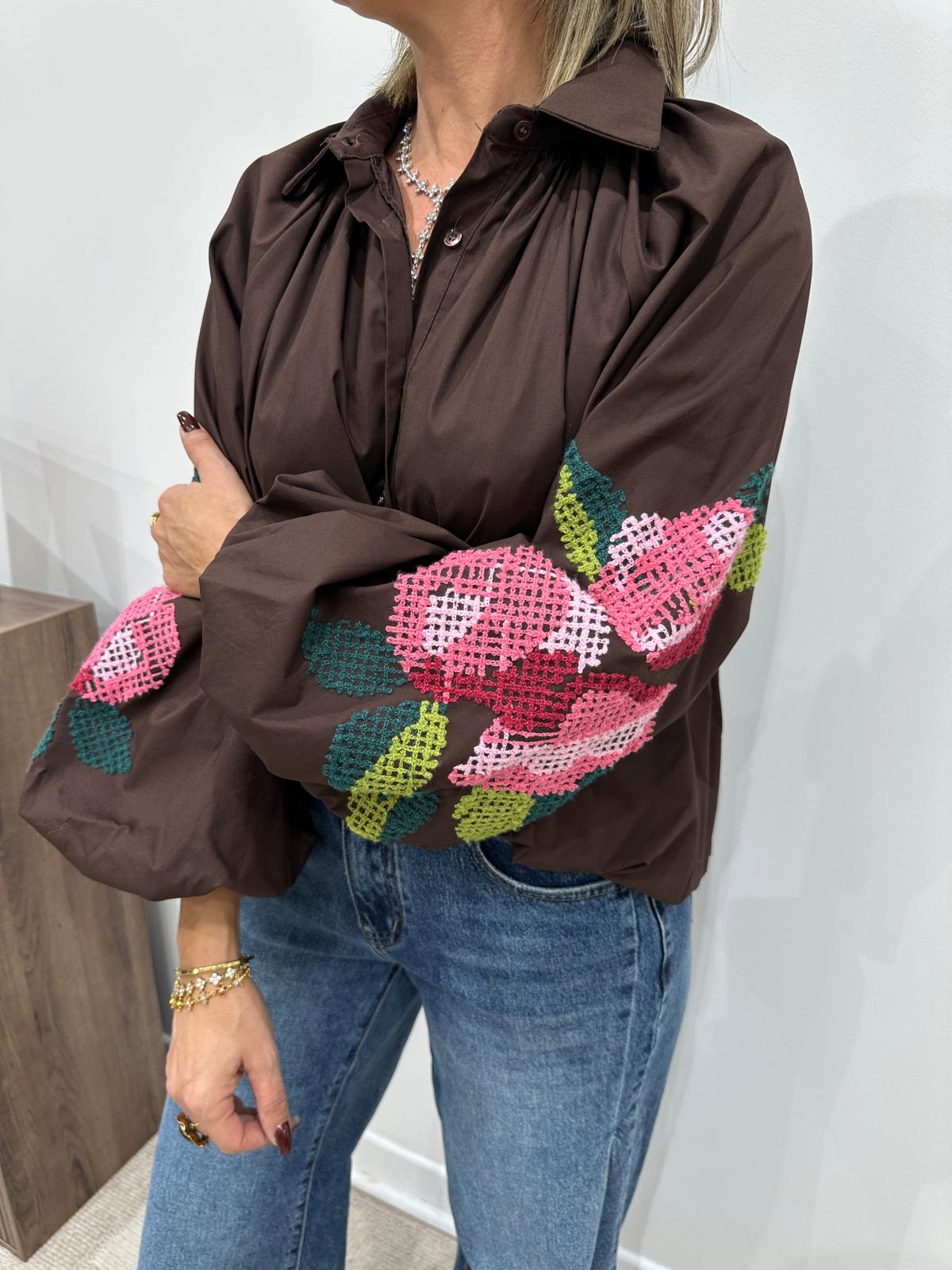 Chemise Chocolat Brodée Fleurs – Alba