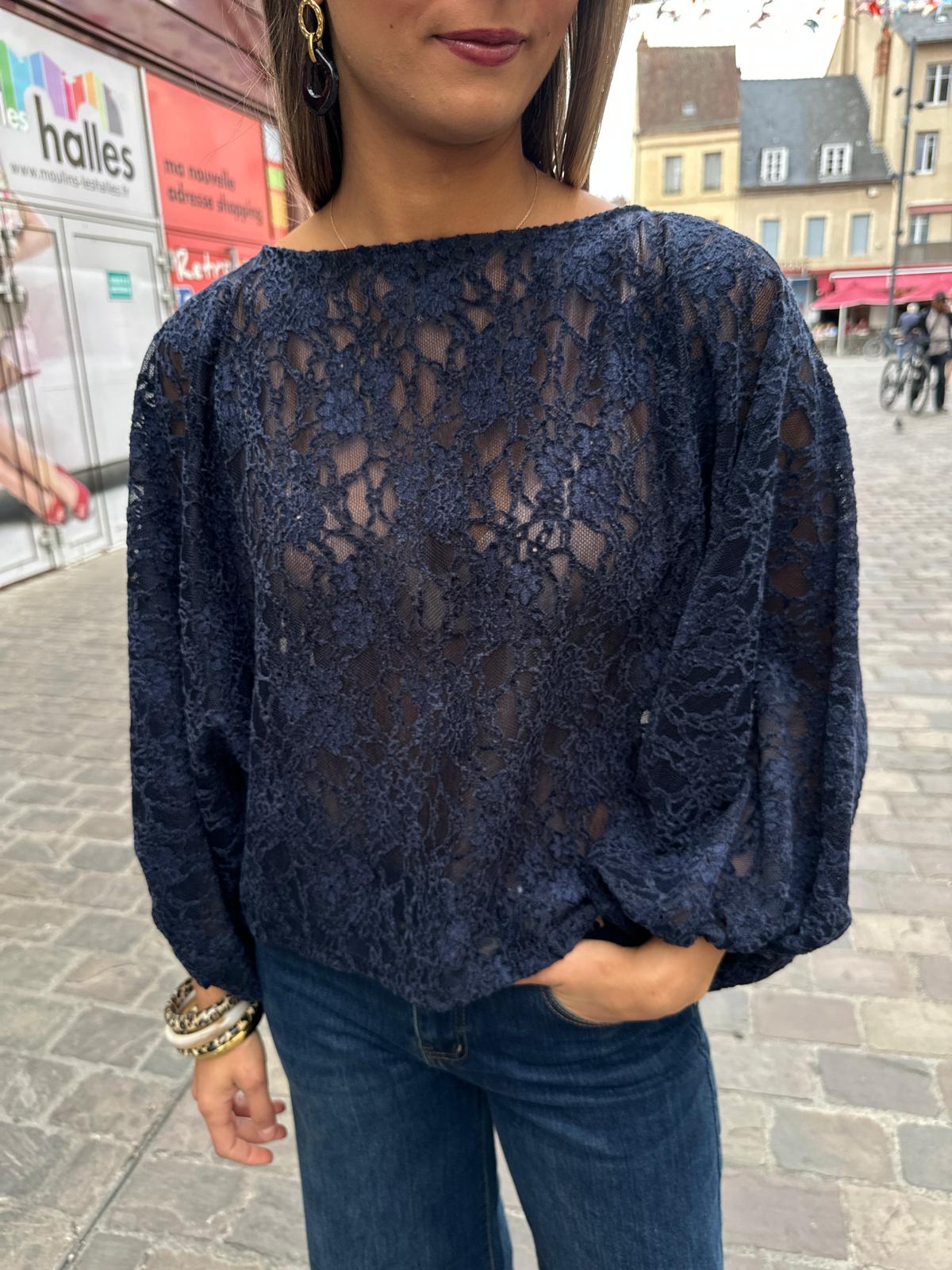 Blouse en Dentelle Marine – Célestine