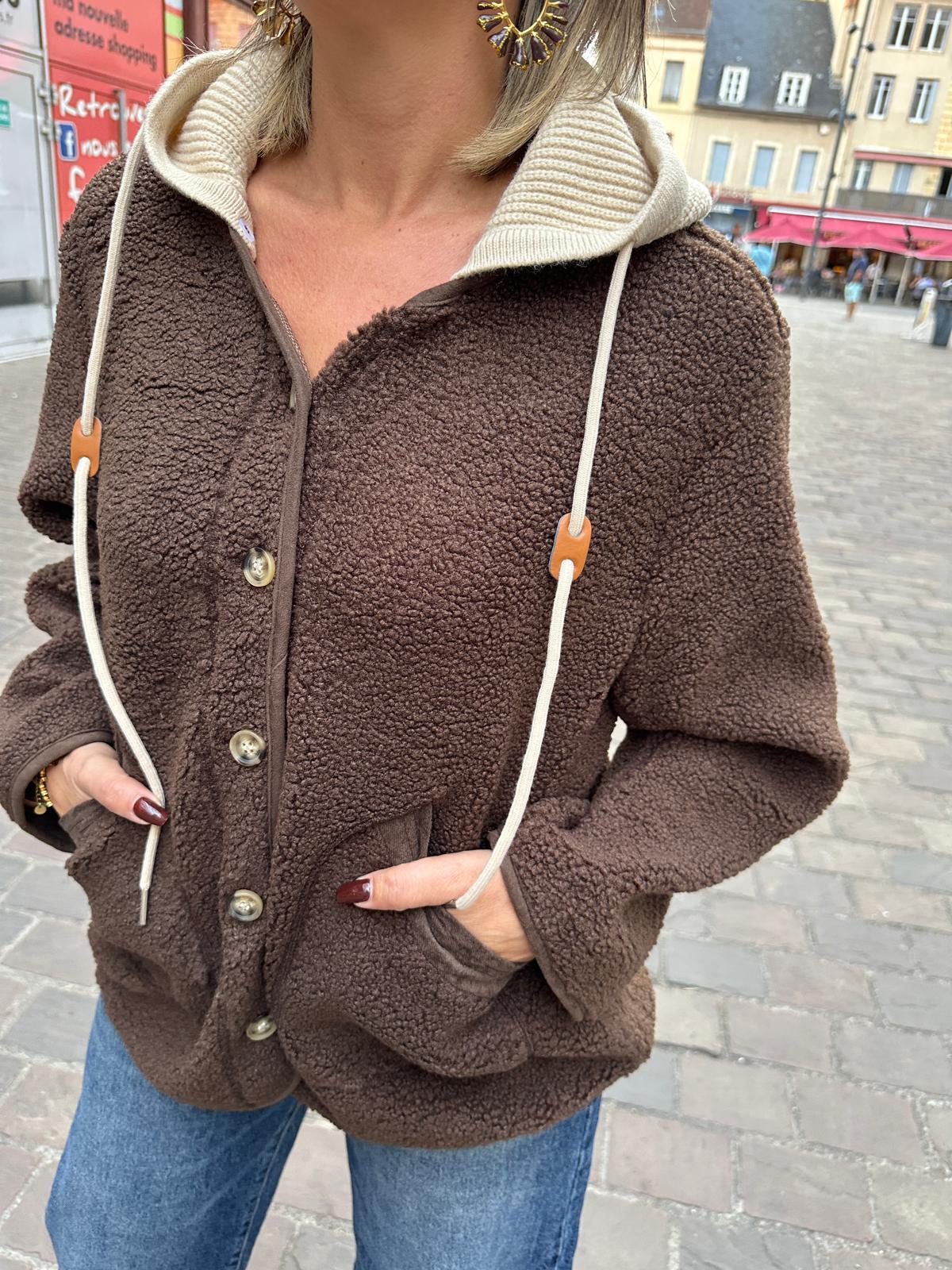 Veste Bouclette à Capuche Chocolat – Mahaut