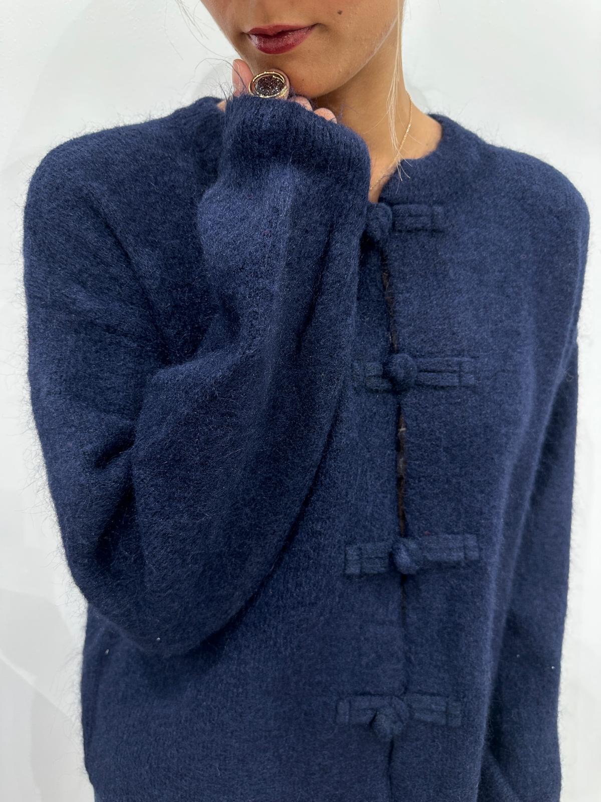 Gilet Maille Douce à Brandebourgs Marine – Florine