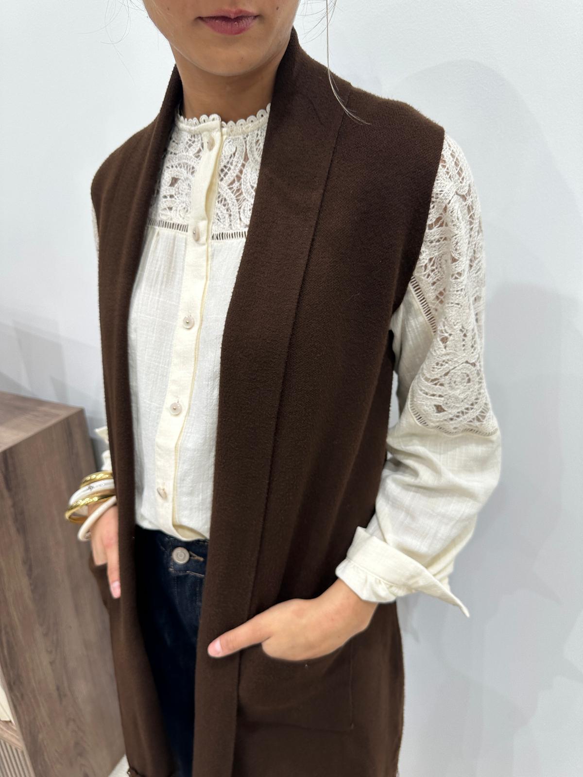 Gilet Long Sans Manches à Franges – Ludivine