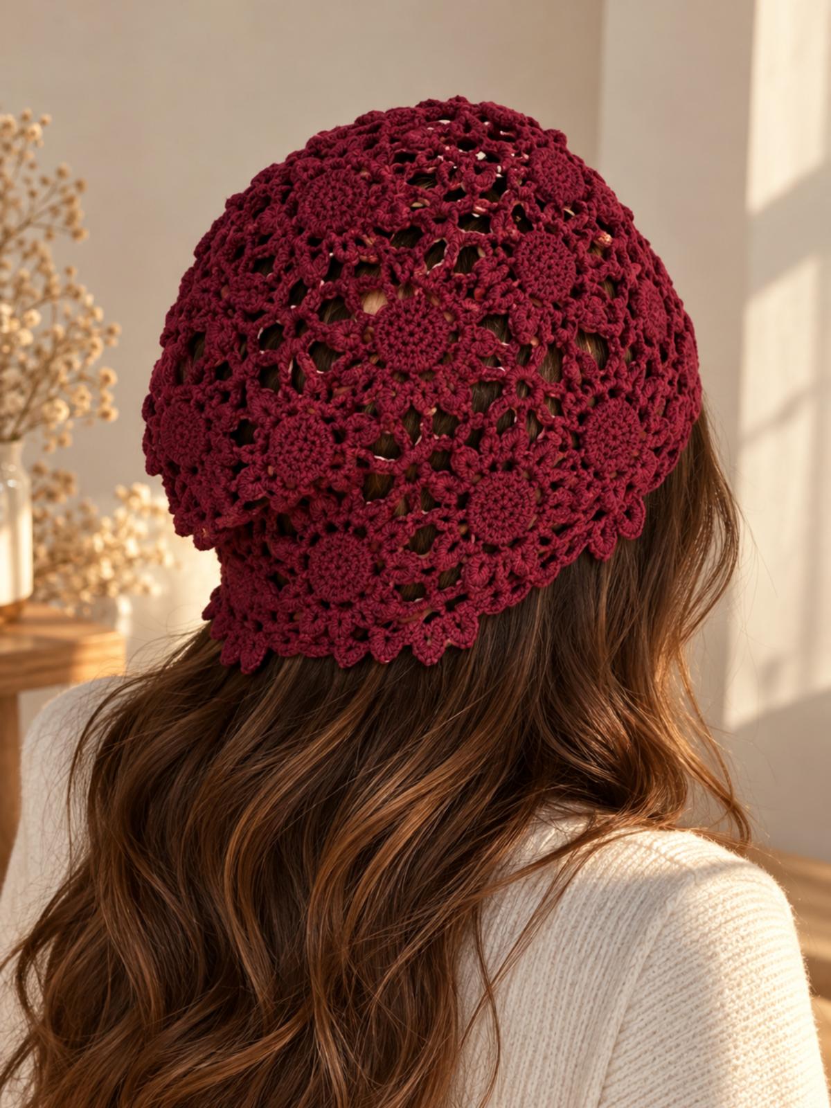 Bonnet en Crochet Fleuri Bordeaux – Gabrielle