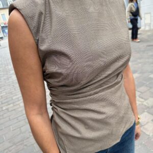 Top Sans Manches à Carreaux et Col Montant – Éliandra