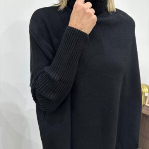 Pull Oversize à Col Roulé Noir – Ismérie