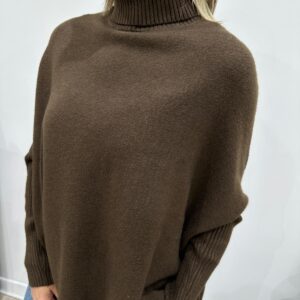Pull Oversize à Col Roulé Chocolat – Ismérie