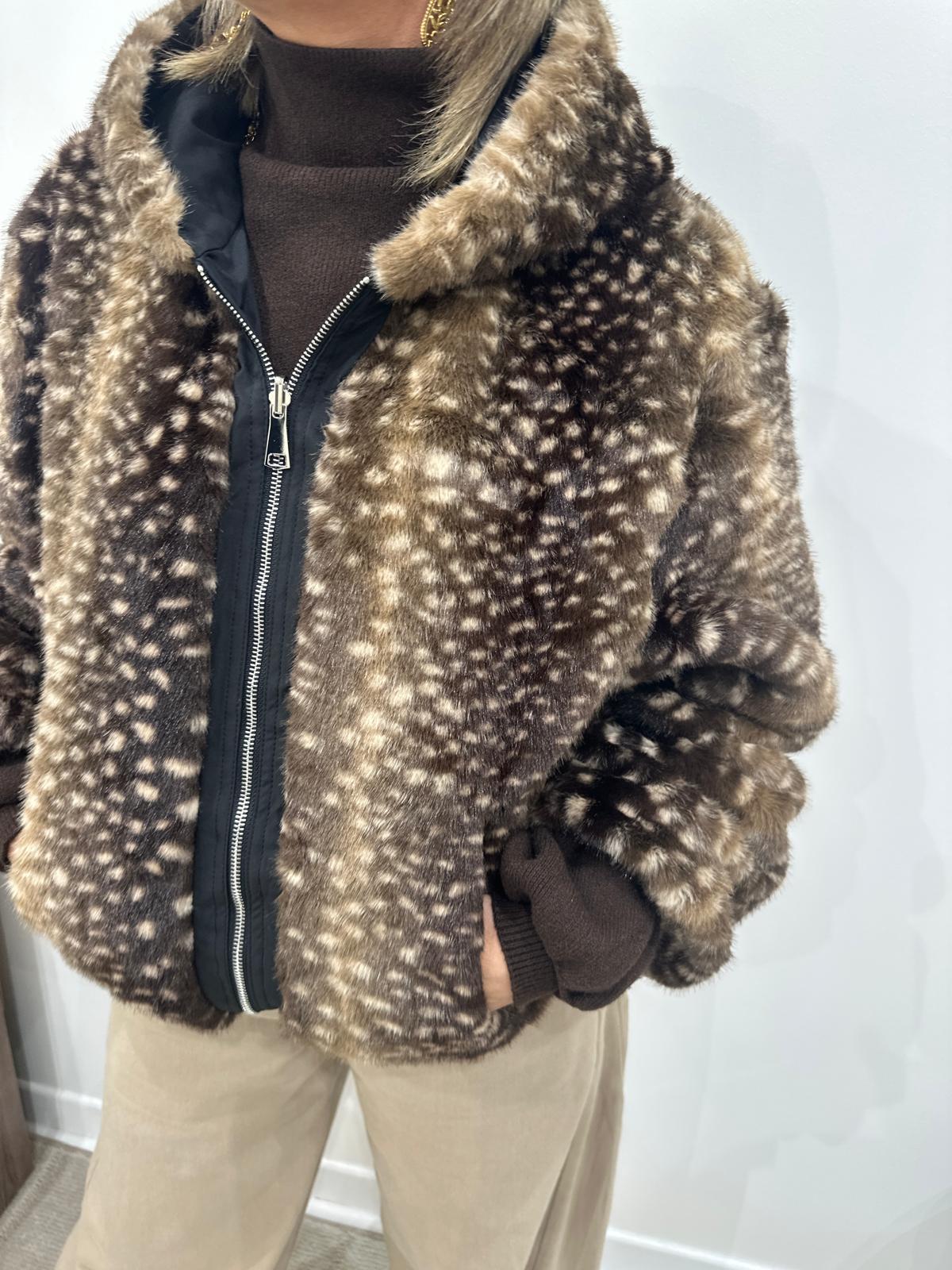 Veste Réversible en Fausse Fourrure – Émérance