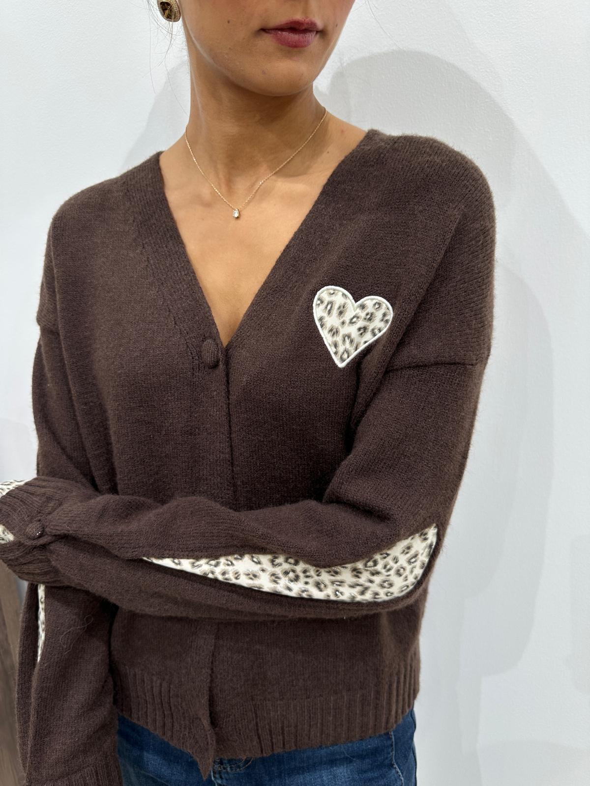 Gilet Chocolat à Coeur Léopard – Éliandra