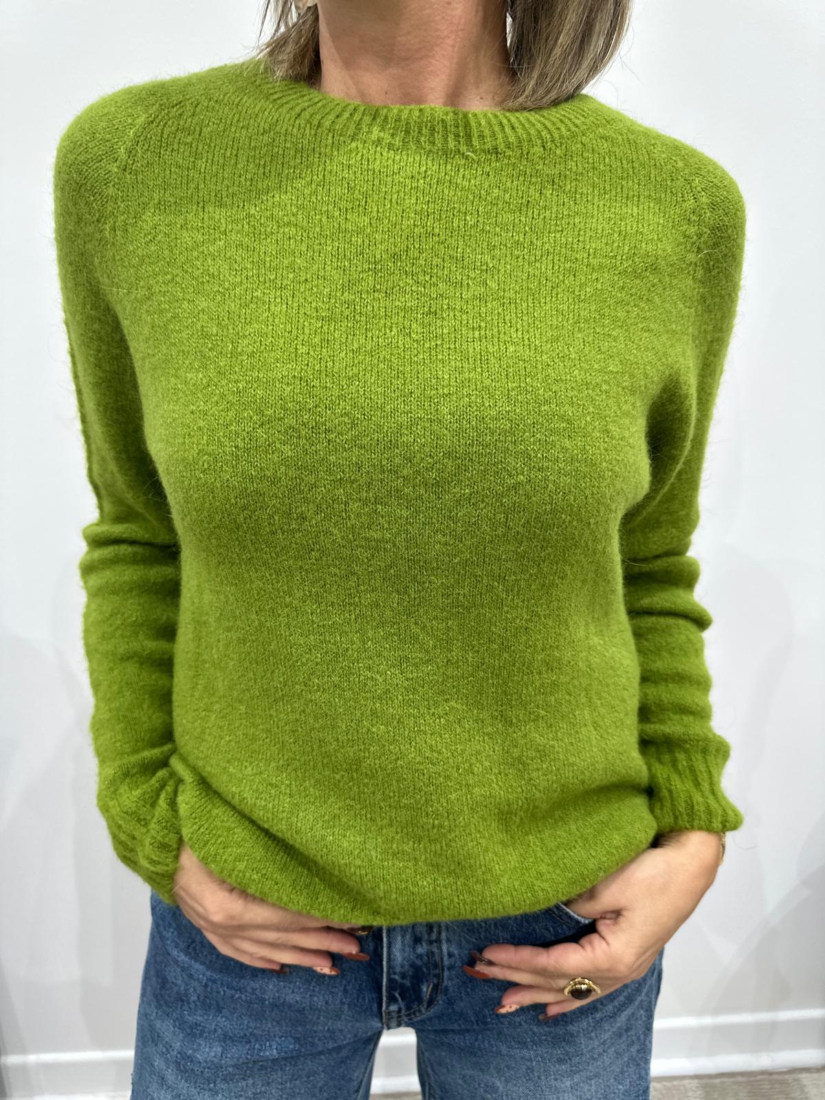 Pull en Maille Douce Col Rond – Amantine