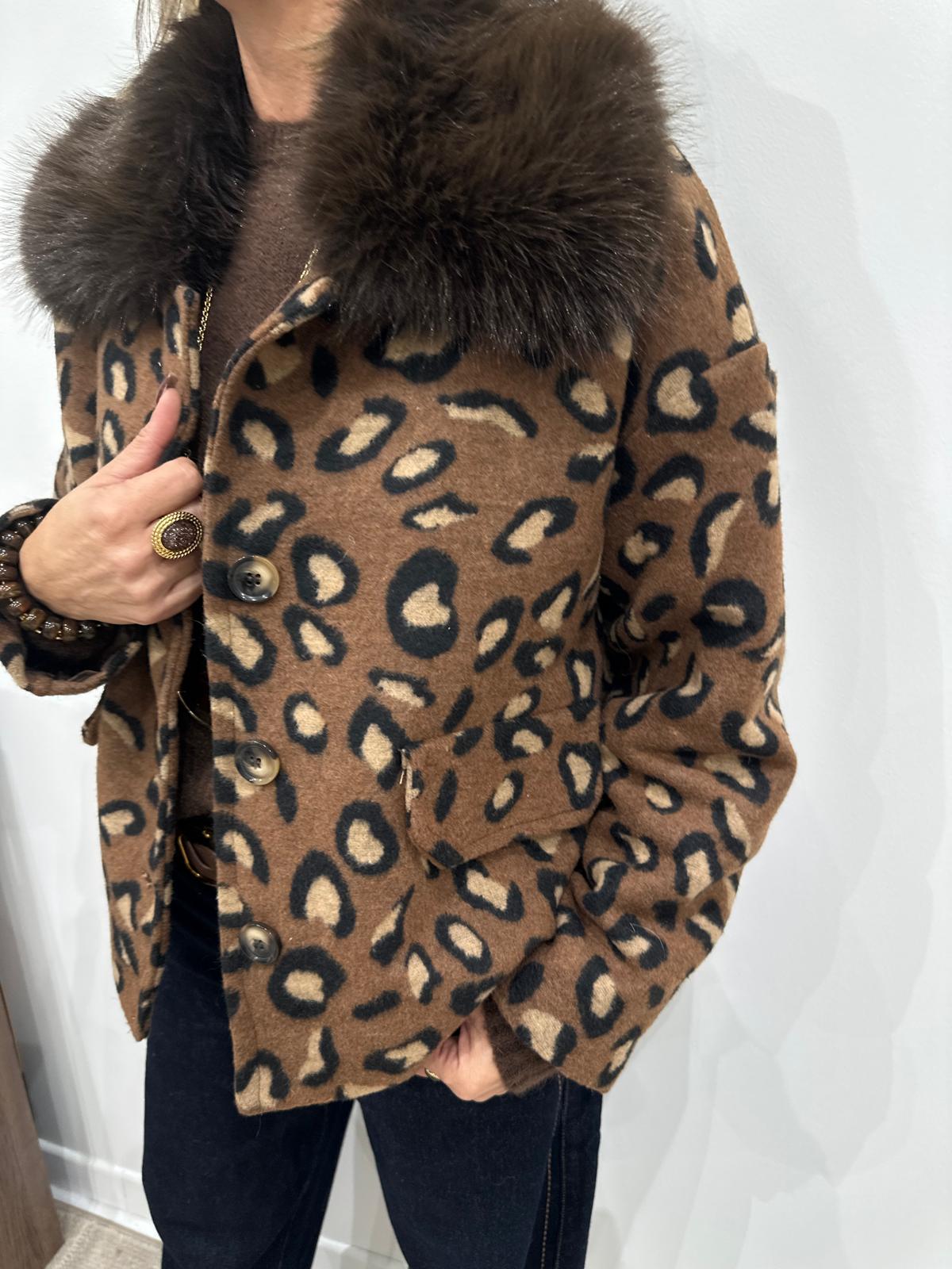 Veste Léopard à Col en Fausse Fourrure – Léorine