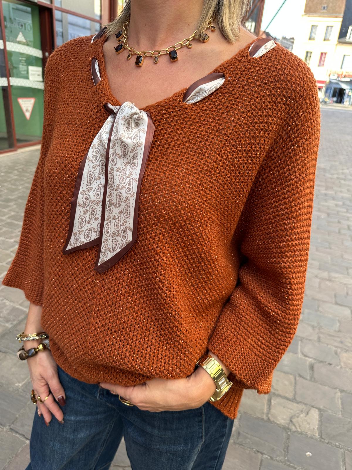 Pull en Maille Brillant avec foulard – Freya
