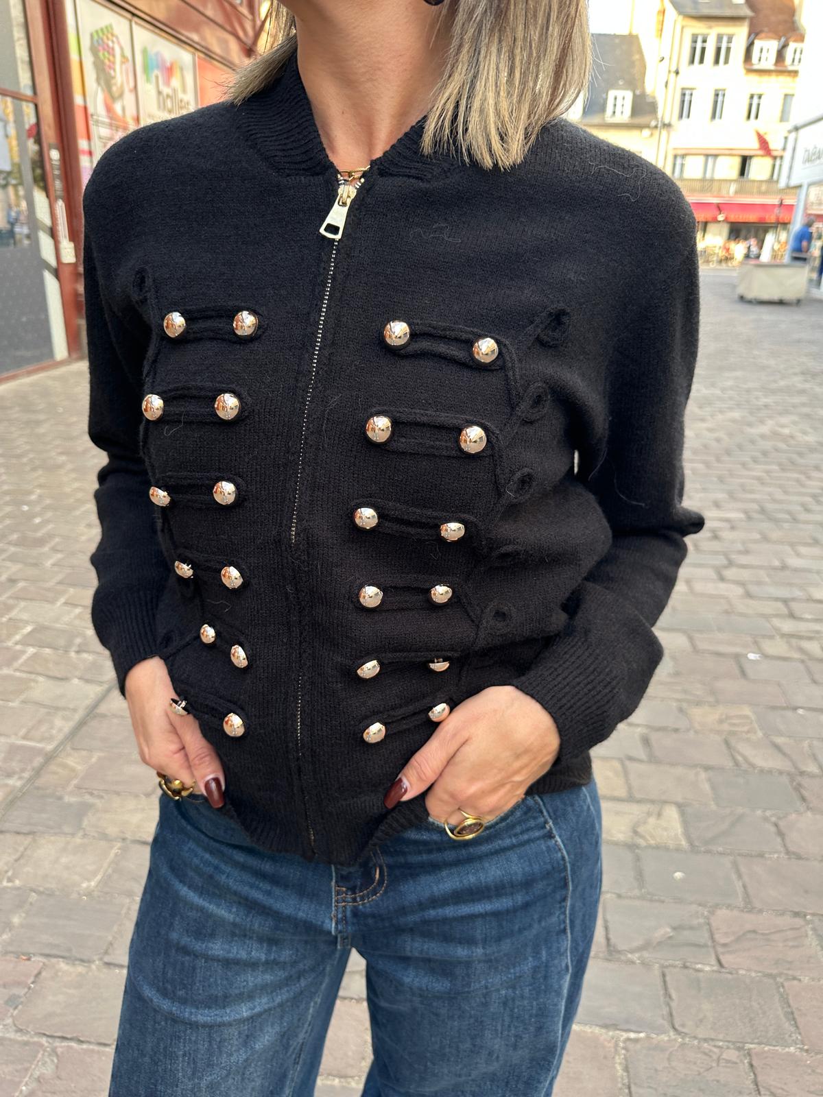 Gilet Zippé Noir à Boutons Dorés – Isaléna