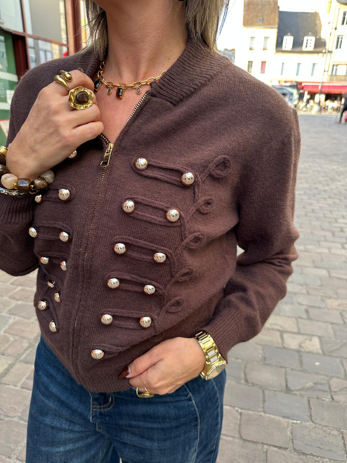 Gilet Zippé Chocolat à Boutons Dorés – Isaléna