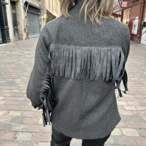 Manteau Gris Anthracite à Franges – Éléoniane