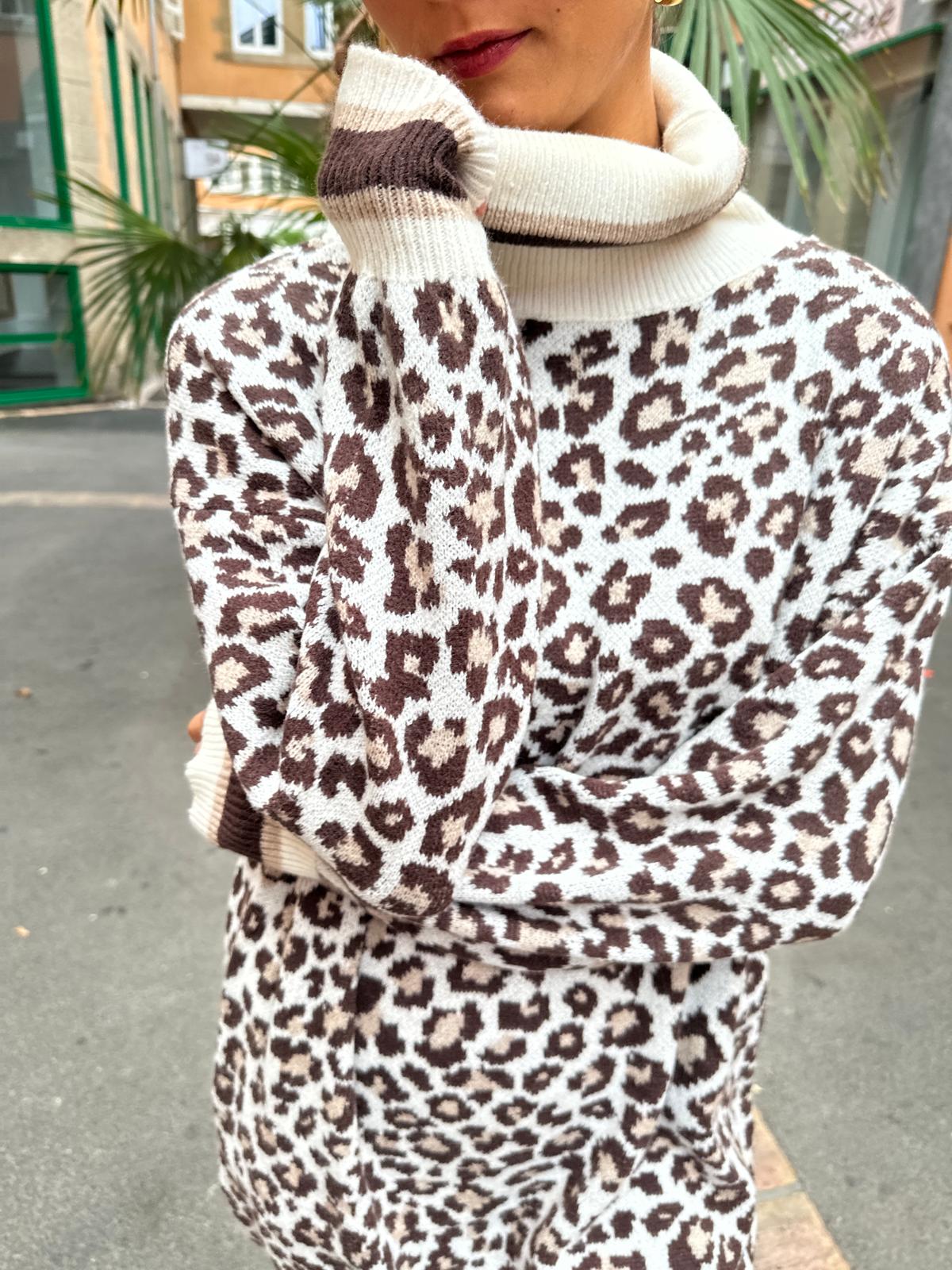 Robe Pull Léopard Écru et Chocolat – Méloria