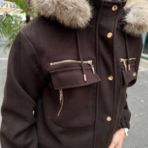 Veste Chocolat à Capuche en Fausse Fourrure – Élizane